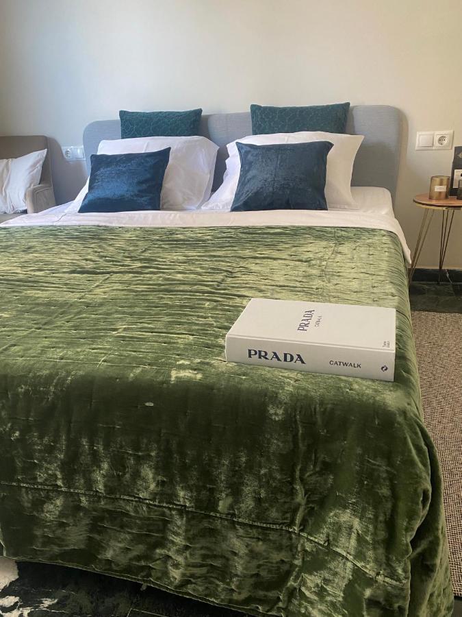 5 Rooms Athena Bagian luar foto