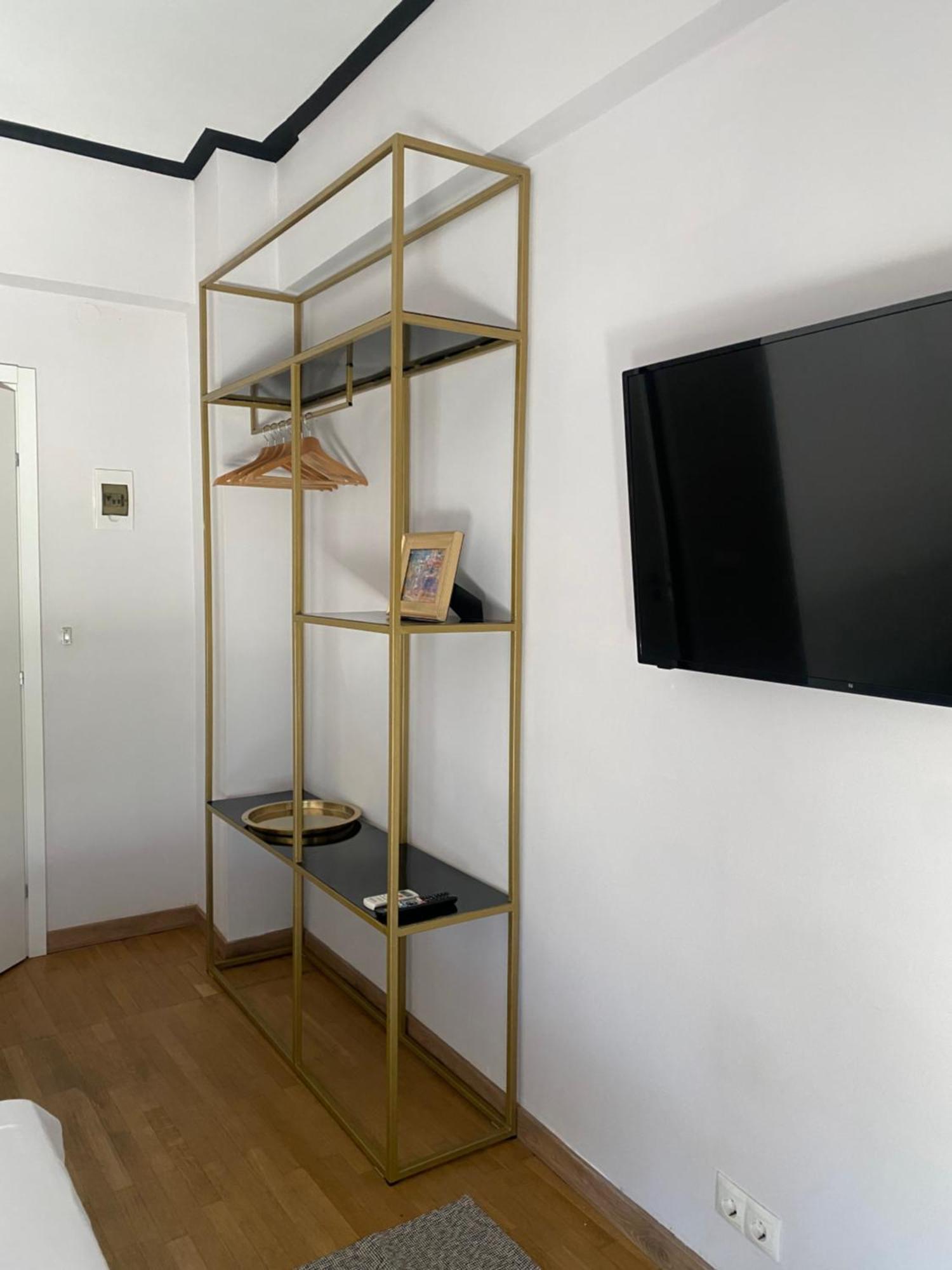 5 Rooms Athena Bagian luar foto