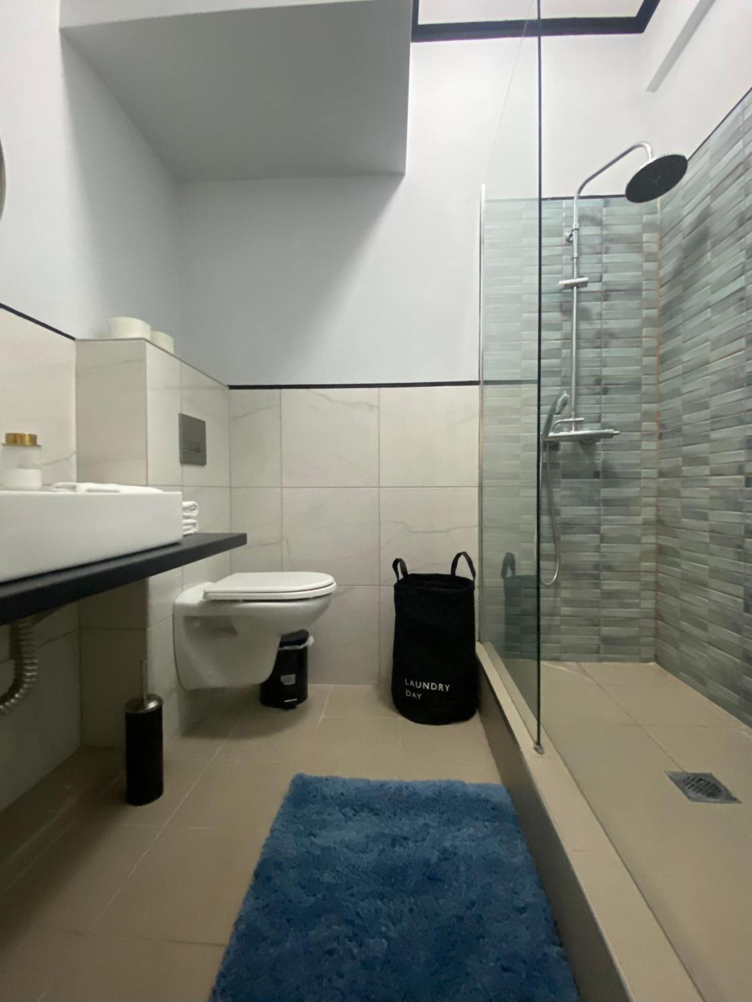 5 Rooms Athena Bagian luar foto