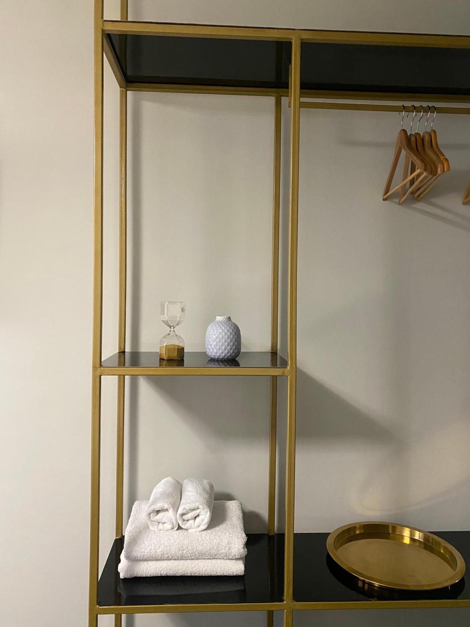 5 Rooms Athena Bagian luar foto